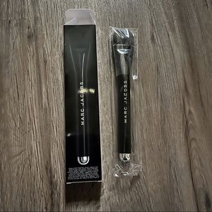 Marc Jacobs The Seamless Liquid Foundation Brush No 4 - BRAND NEW